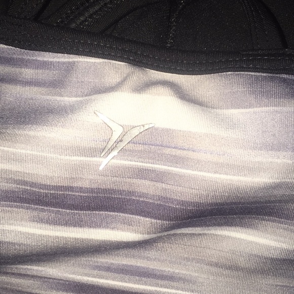 Active by Old Navy workout top - Picture 3 of 7